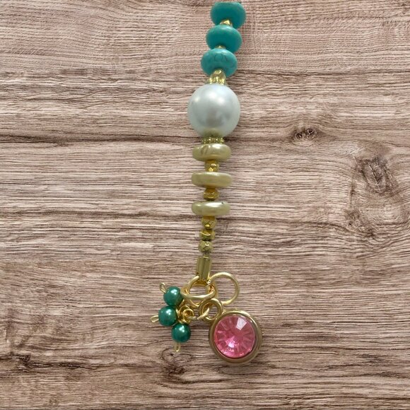 Spring Handmade Beaded Turquoise Dyed Howlite Bracelet - Picture 5 of 9